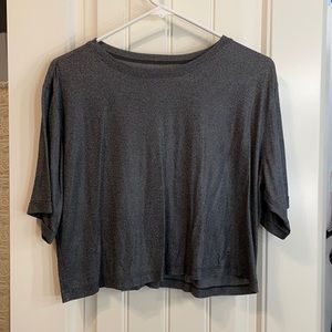Lululemon cropped shirt